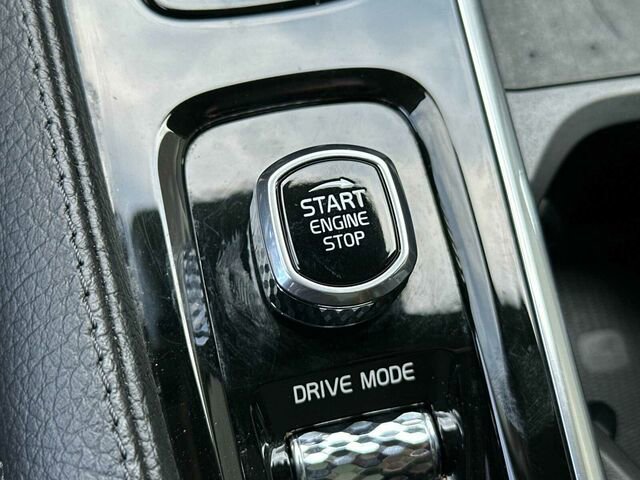 Used 2021 Volvo XC90 T8 Inscription Expression w/ Advanced Package image 28