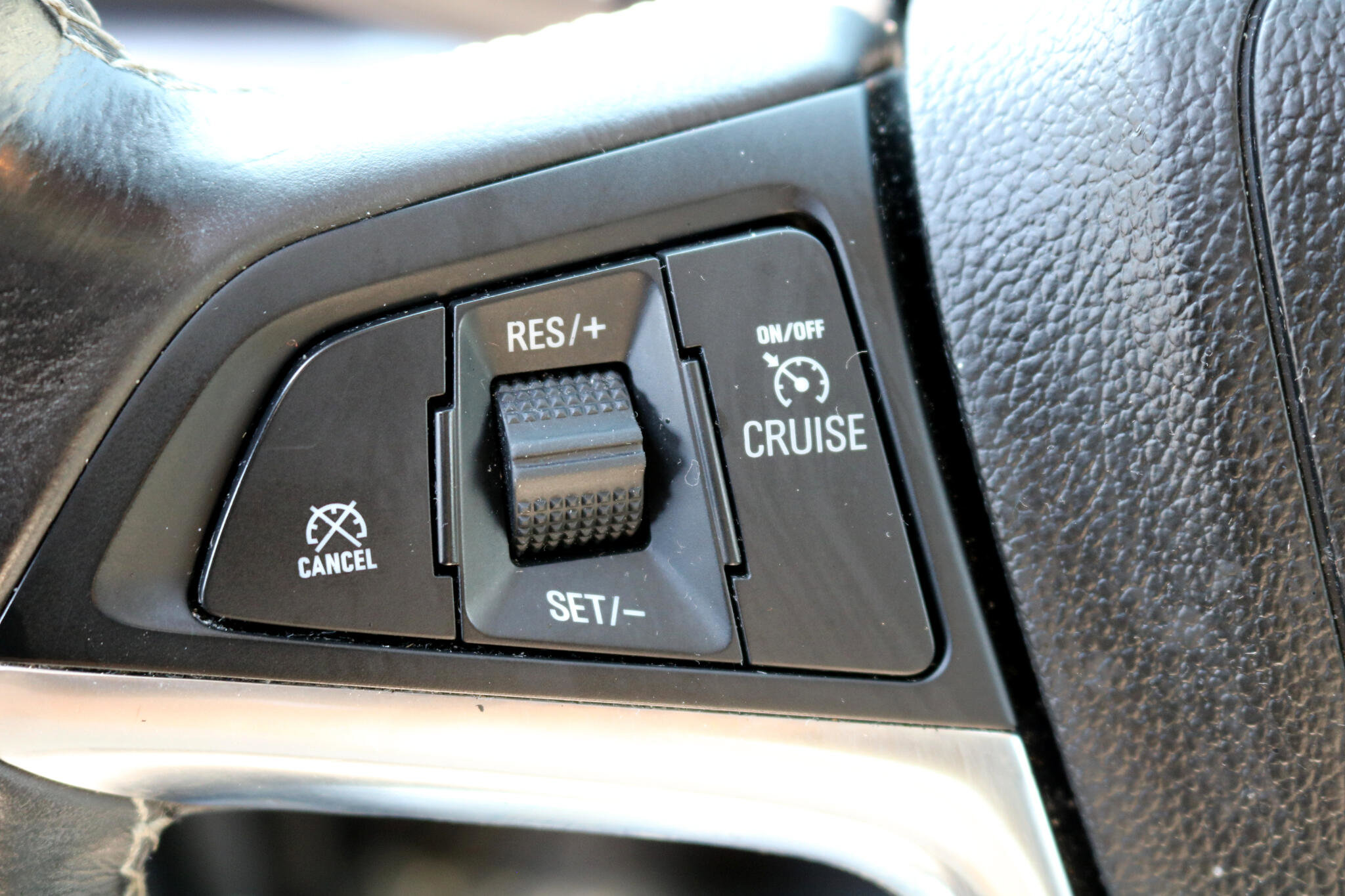 Used 2018 Buick Encore Preferred image 20