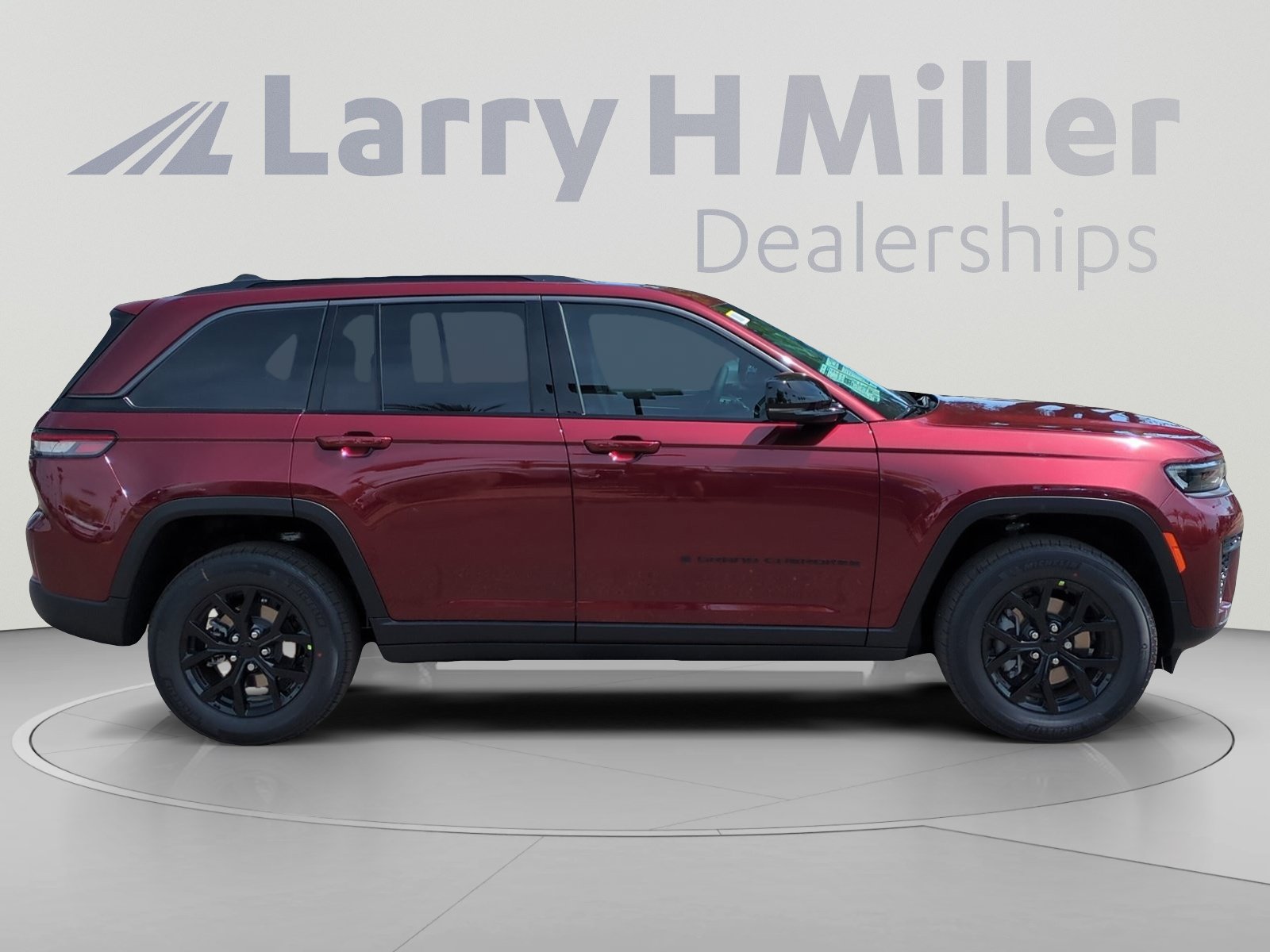 New 2026 Jeep Grand Cherokee Altitude AWD/4WD image 6