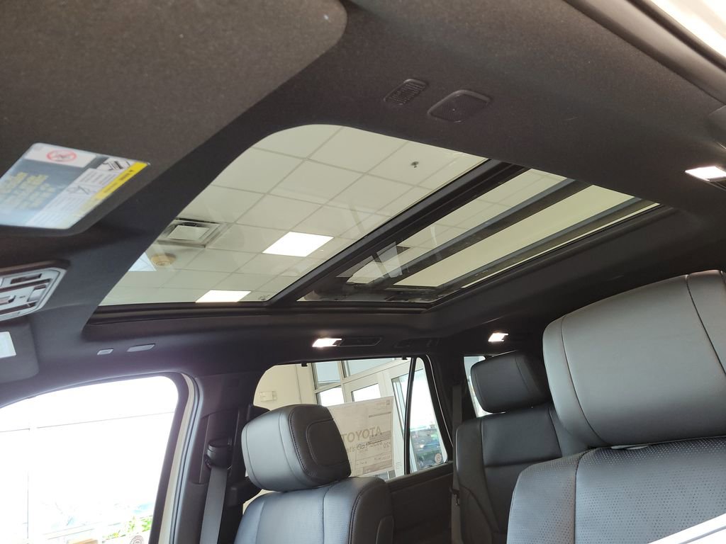 Used 2026 Toyota Sequoia Platinum AWD/4WD image 11