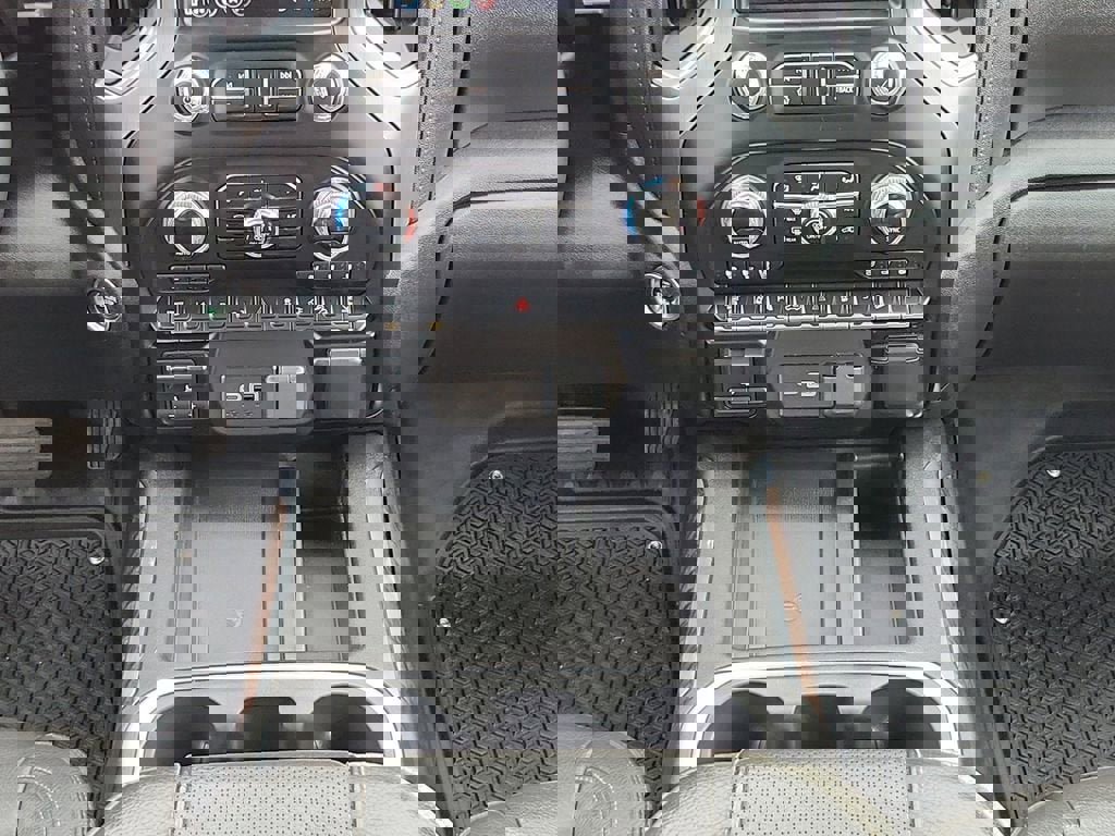 Used 2023 GMC Sierra 2500 Denali w/ Denali Black Diamond Edition image 11