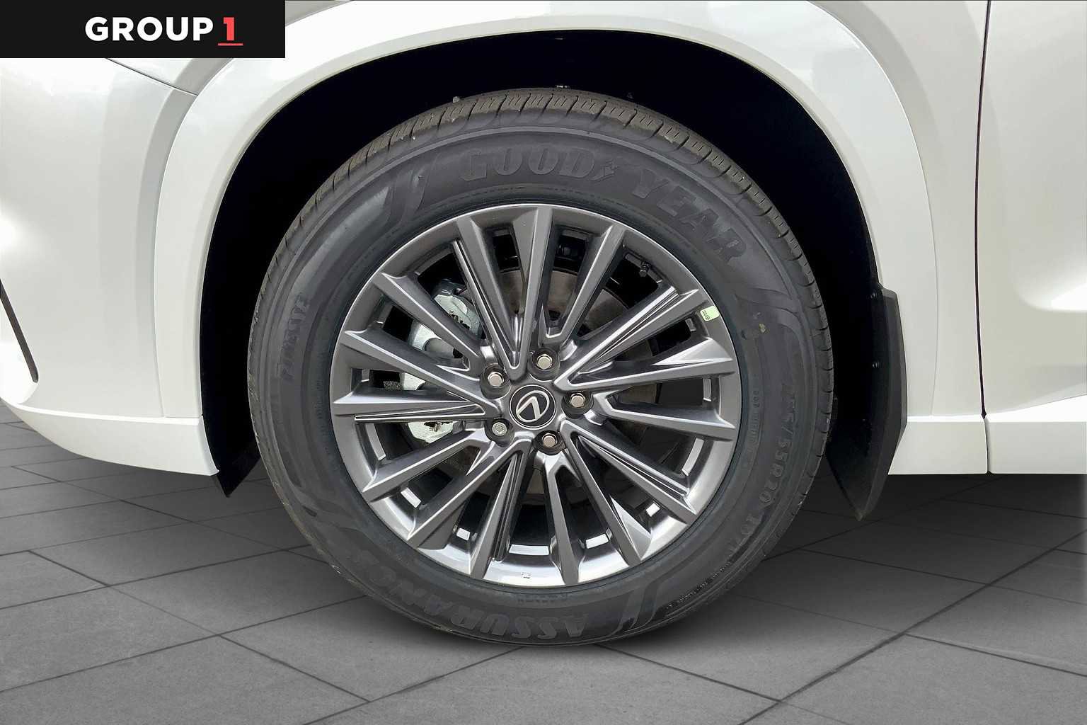 Used 2025 Lexus TX 350 AWD image 11