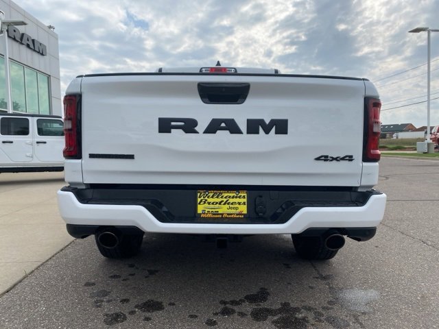 New 2026 RAM 1500 4x4 Crew Cab image 6