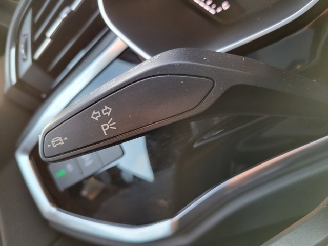 Used 2024 Audi Q3 2.0T Premium image 33