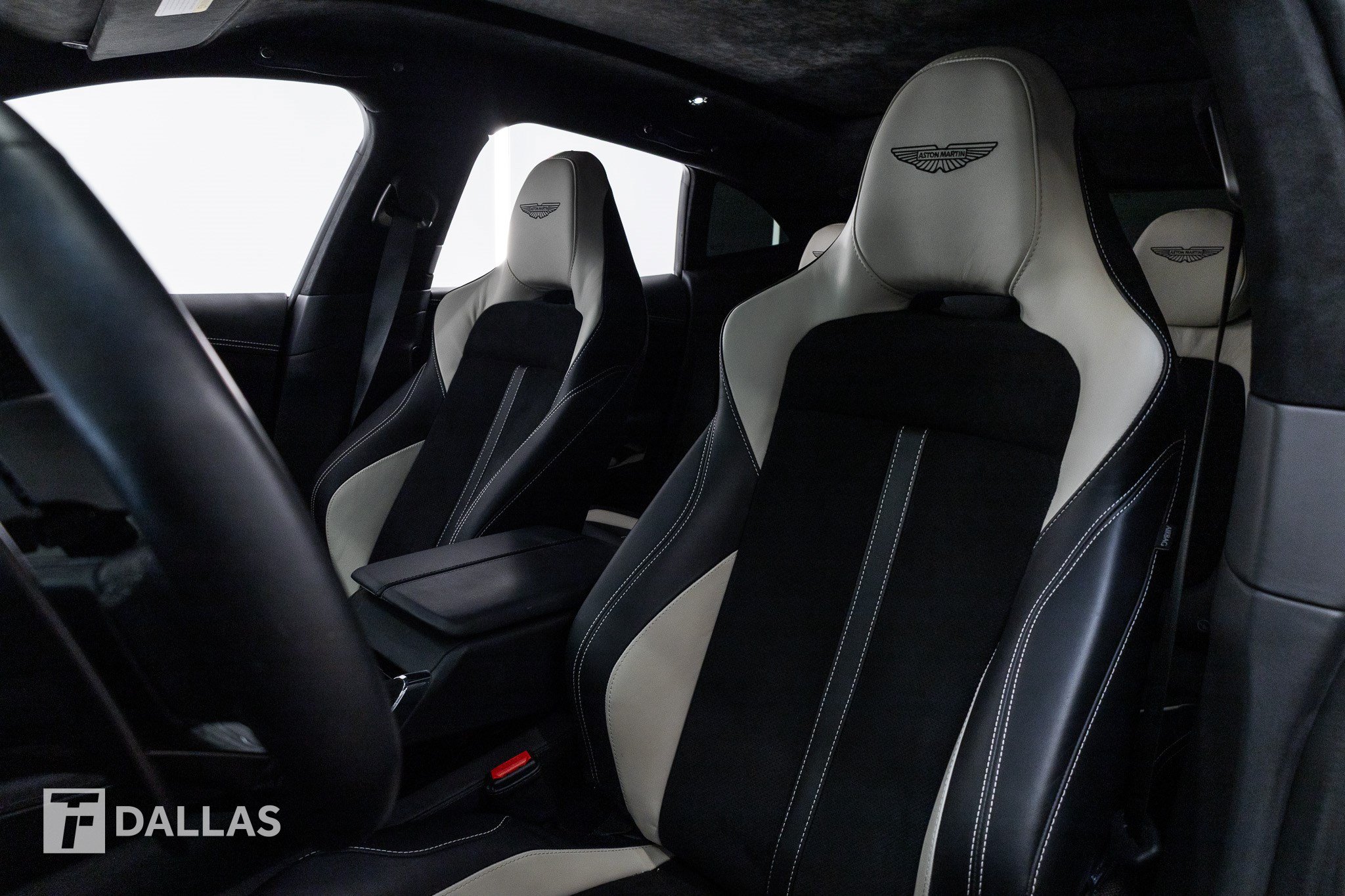 Used 2025 Aston Martin DBX 707 AWD/4WD image 3