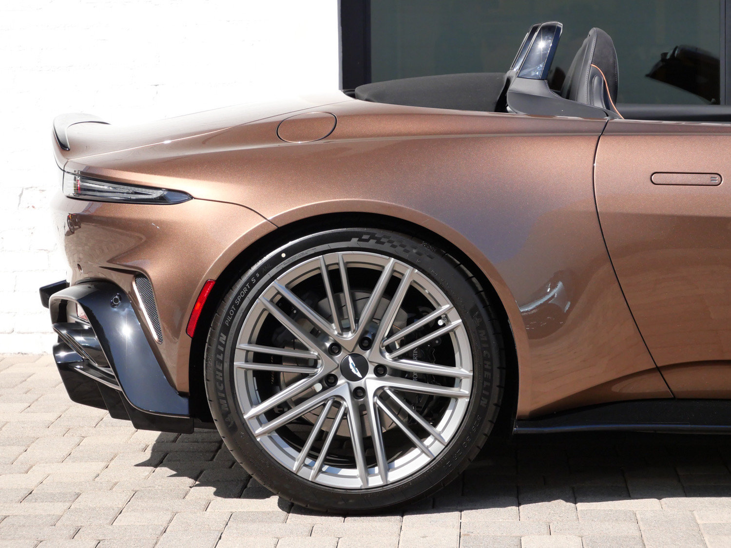 New 2026 Aston Martin V8 Vantage S RWD image 15