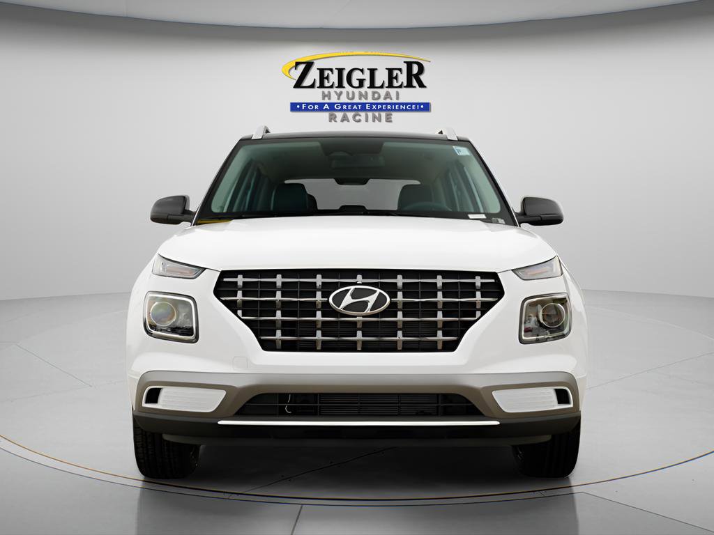 New 2026 Hyundai Venue SEL FWD image 2
