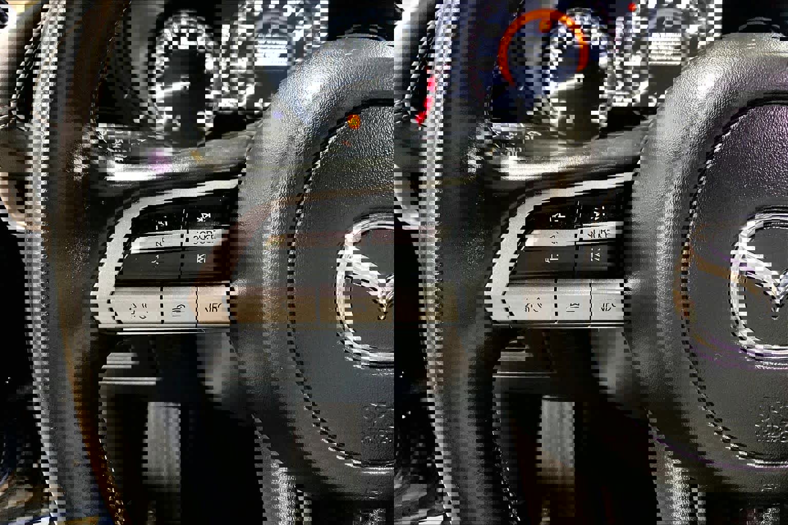 Used 2021 MAZDA MAZDA3 s image 21