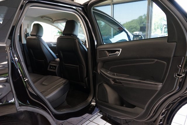 Used 2022 Ford Edge Titanium image 45