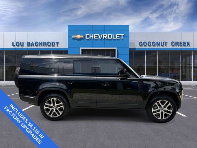 Used 2023 Land Rover Defender 130 SE AWD/4WD image 9