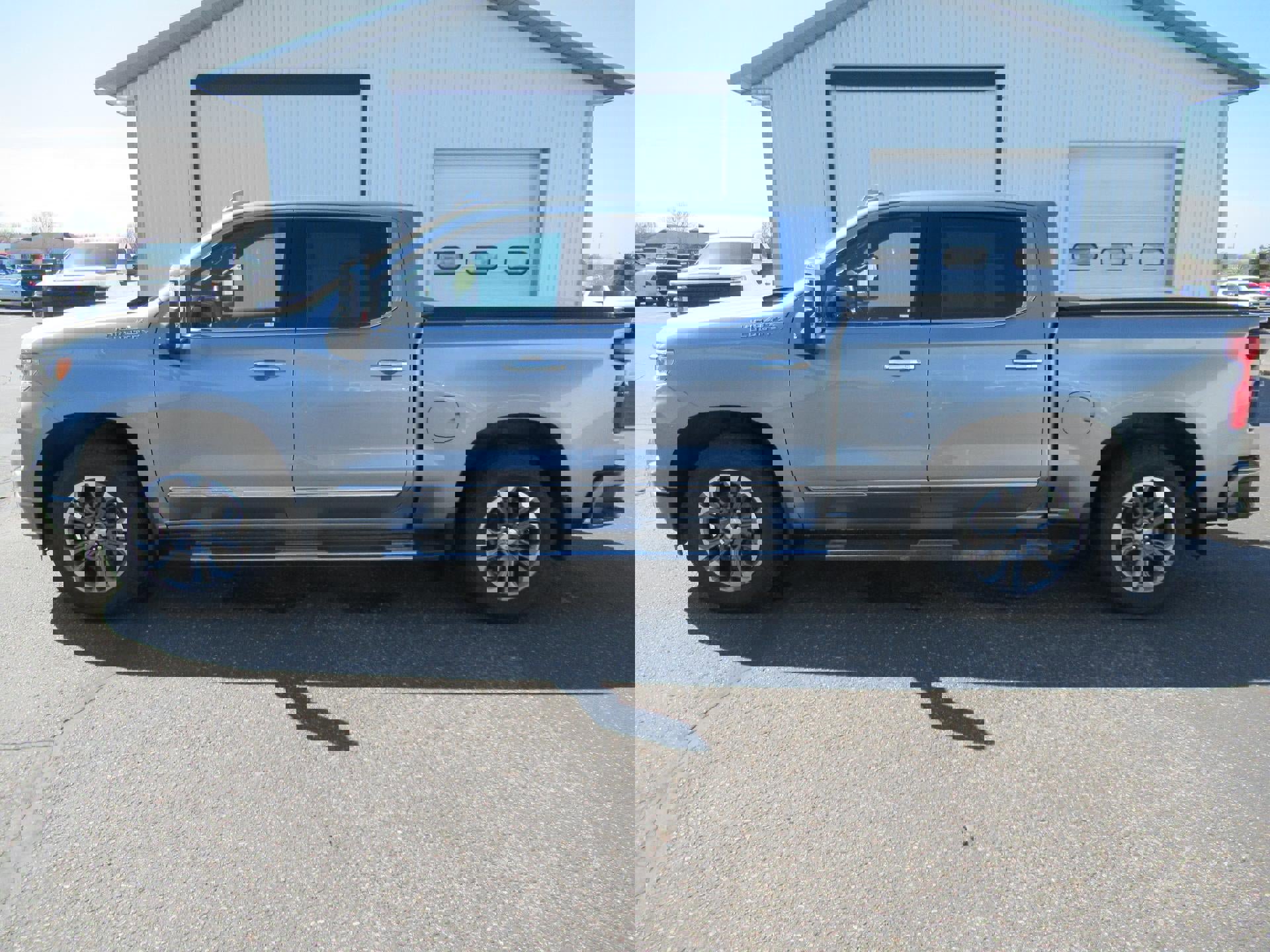 Certified 2024 Chevrolet Silverado 1500 High Country w/ Technology Package image 8