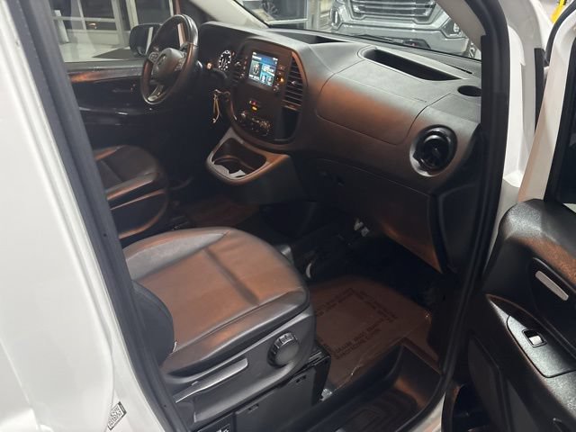 Used 2023 Mercedes-Benz Metris image 34