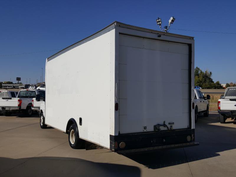 Used 2016 Ford E-450 and Econoline 450 Super Duty RWD image 9