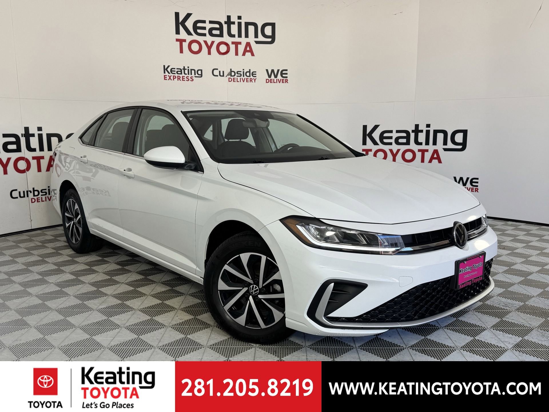 Used 2025 Volkswagen Jetta S image 2