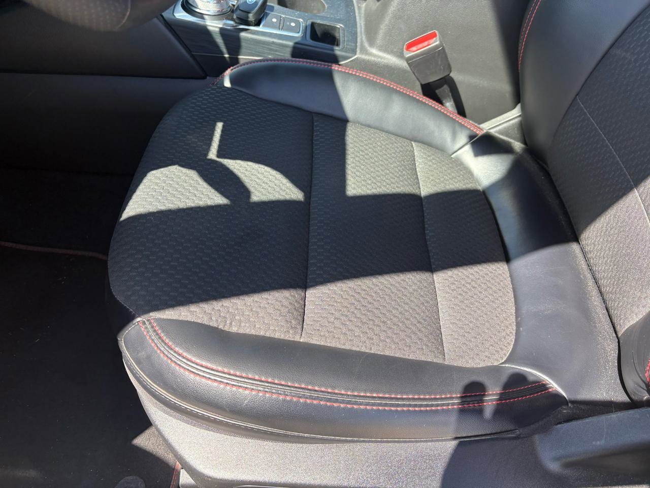 Used 2023 Ford Escape ST-Line w/ Tech Pack #1 AWD/4WD image 18