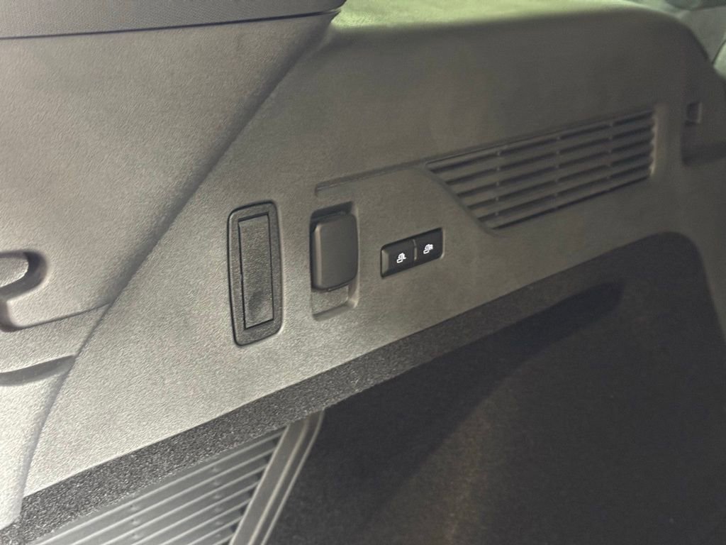 New 2024 Lincoln Nautilus Reserve w/ Equipment Group 202A image 49