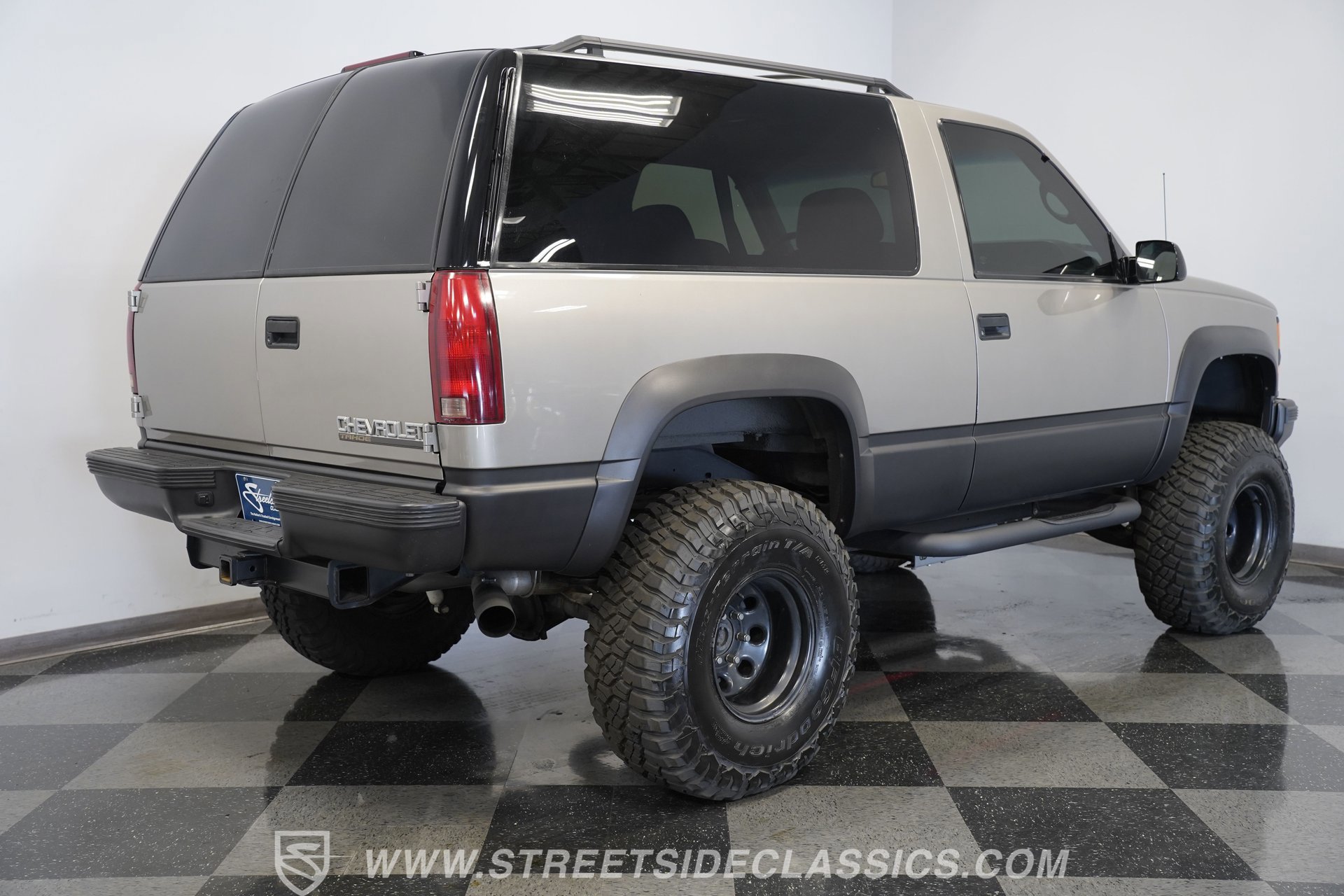 Used 1999 Chevrolet Tahoe 4WD 2-Door w/ Preferred Equipment Group image 12