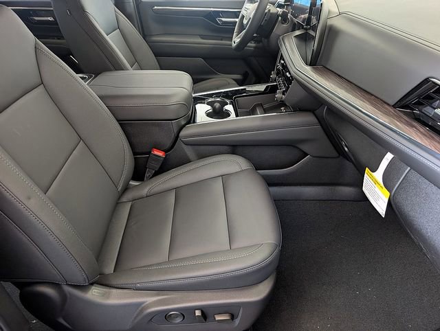 New 2026 Chevrolet Suburban Z71 w/ Z71 Off-Road Package image 13