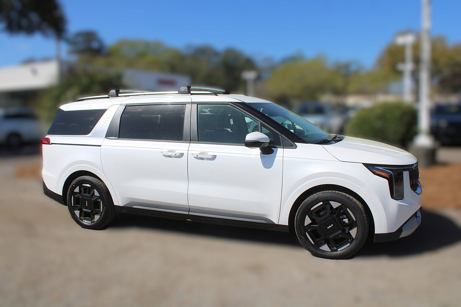 New 2026 Kia Carnival EX image 4