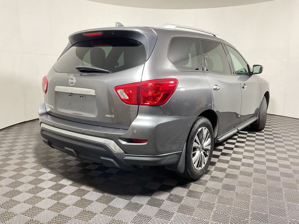 Used 2019 Nissan Pathfinder S AWD/4WD image 15