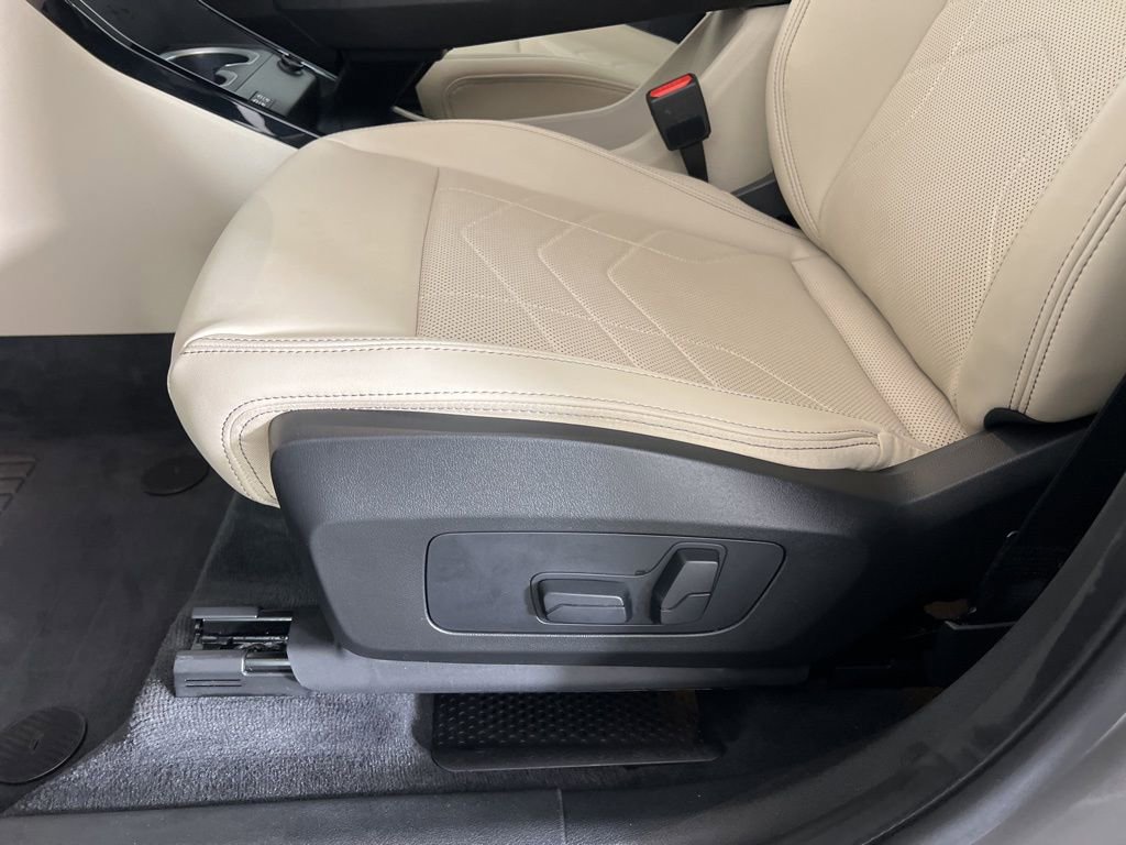 Used 2025 BMW X1 xDrive28i w/ Convenience Package image 18