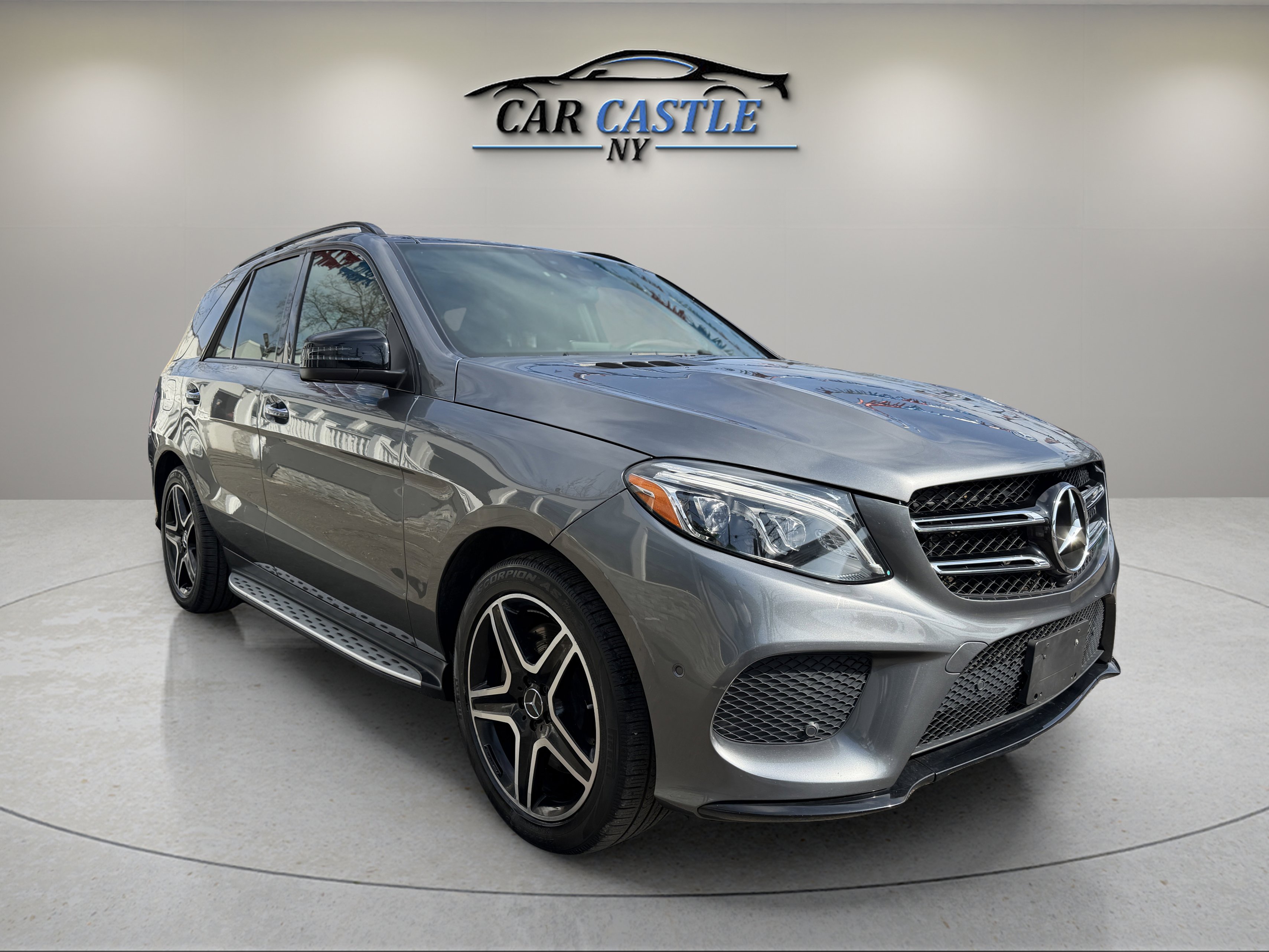 Used 2018 Mercedes-Benz GLE 43 AMG 4MATIC image 4