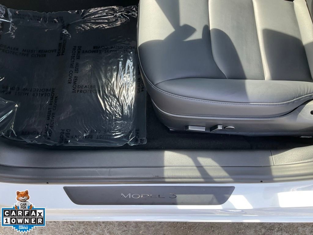 Used 2023 Tesla Model 3 Standard Range image 15