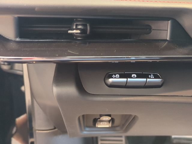 New 2026 Chevrolet Corvette Z06 w/ Stealth Interior Trim Package image 13