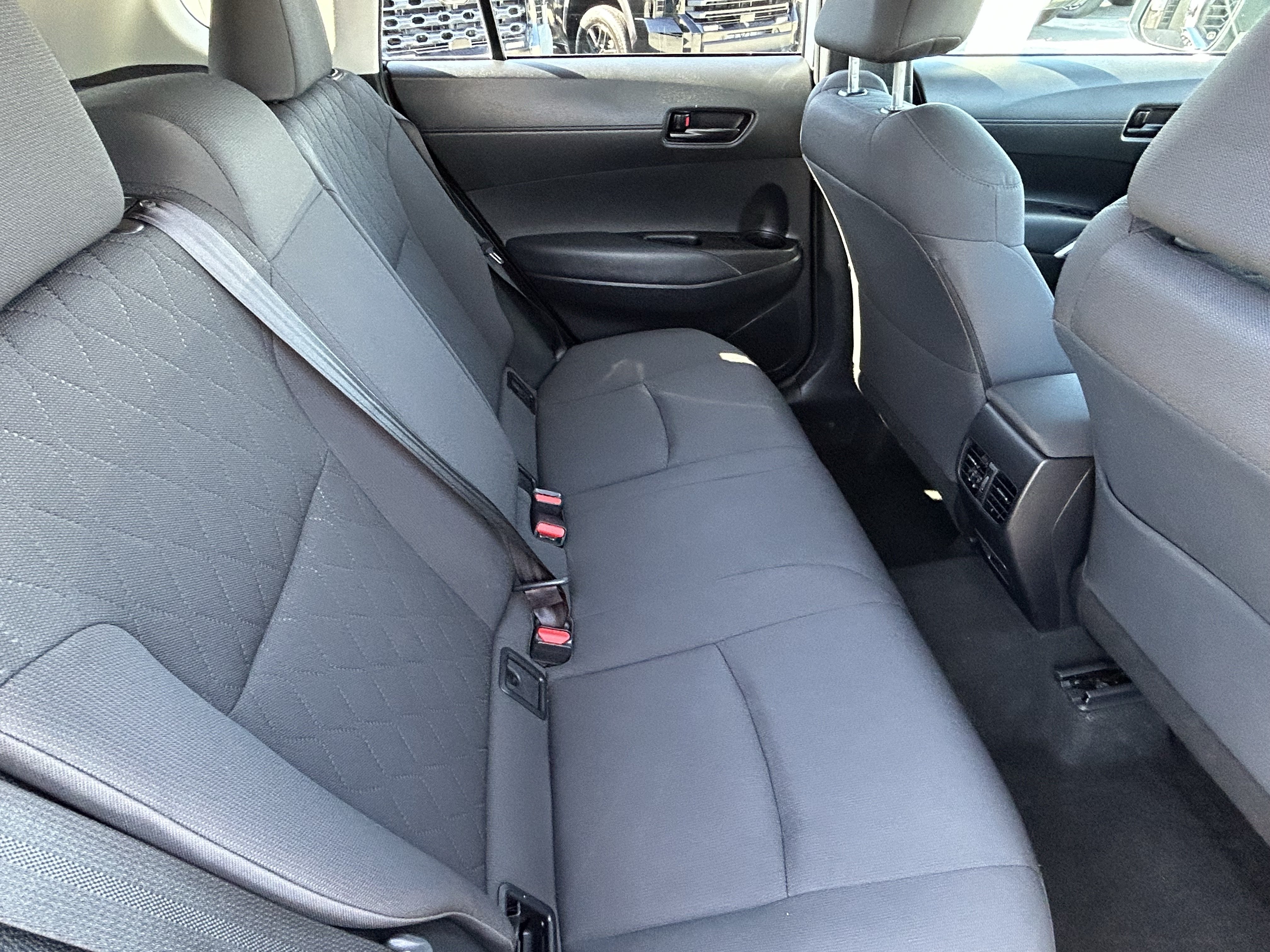 Certified 2022 Toyota Corolla Cross LE w/ Moonroof Package AWD/4WD image 12