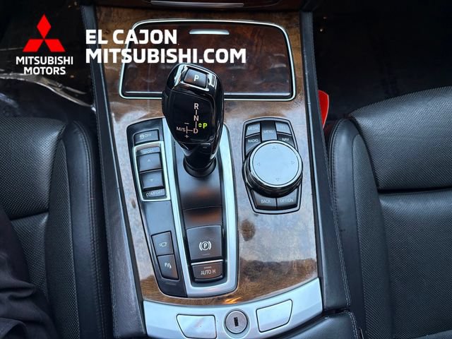 Used 2015 BMW 750Li w/ M Sport Edition RWD image 16
