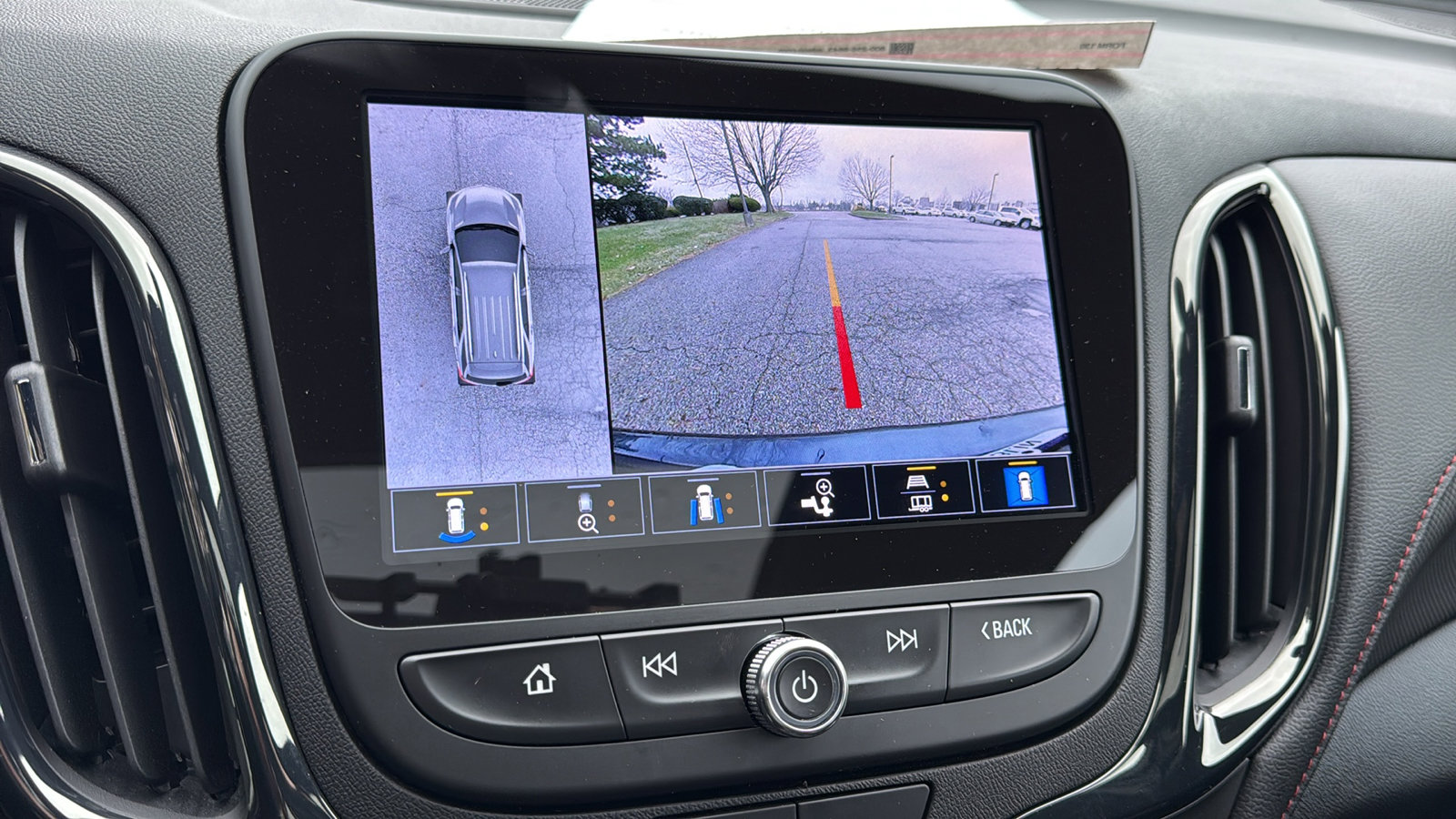 Used 2022 Chevrolet Equinox RS w/ RS Leather Package image 21