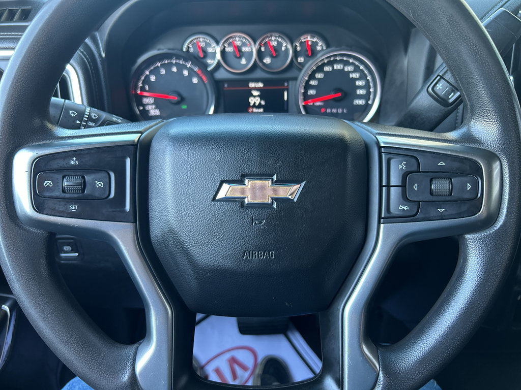 Used 2021 Chevrolet Silverado 1500 LT image 23