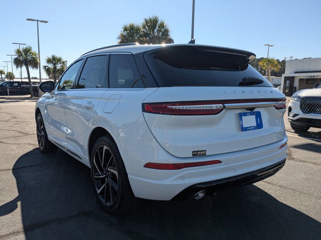 New 2025 Lincoln Corsair Grand Touring image 6