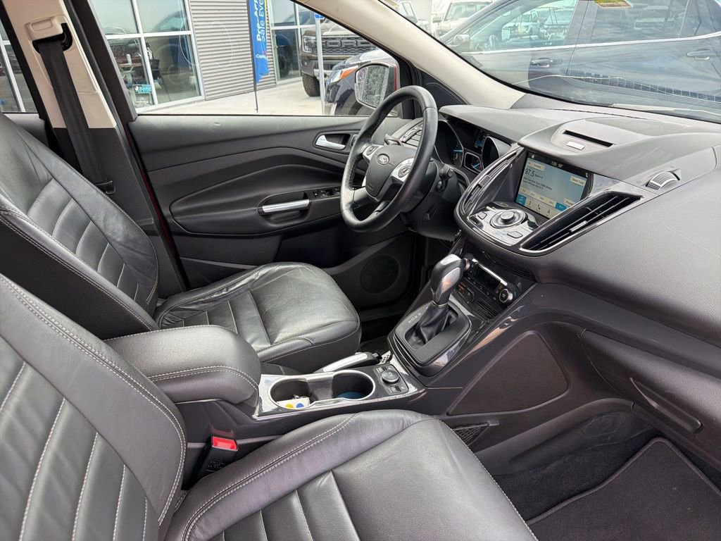 Used 2016 Ford Escape Titanium FWD image 25