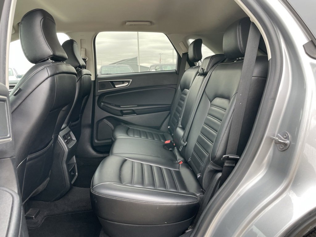 Used 2023 Ford Edge SEL image 8