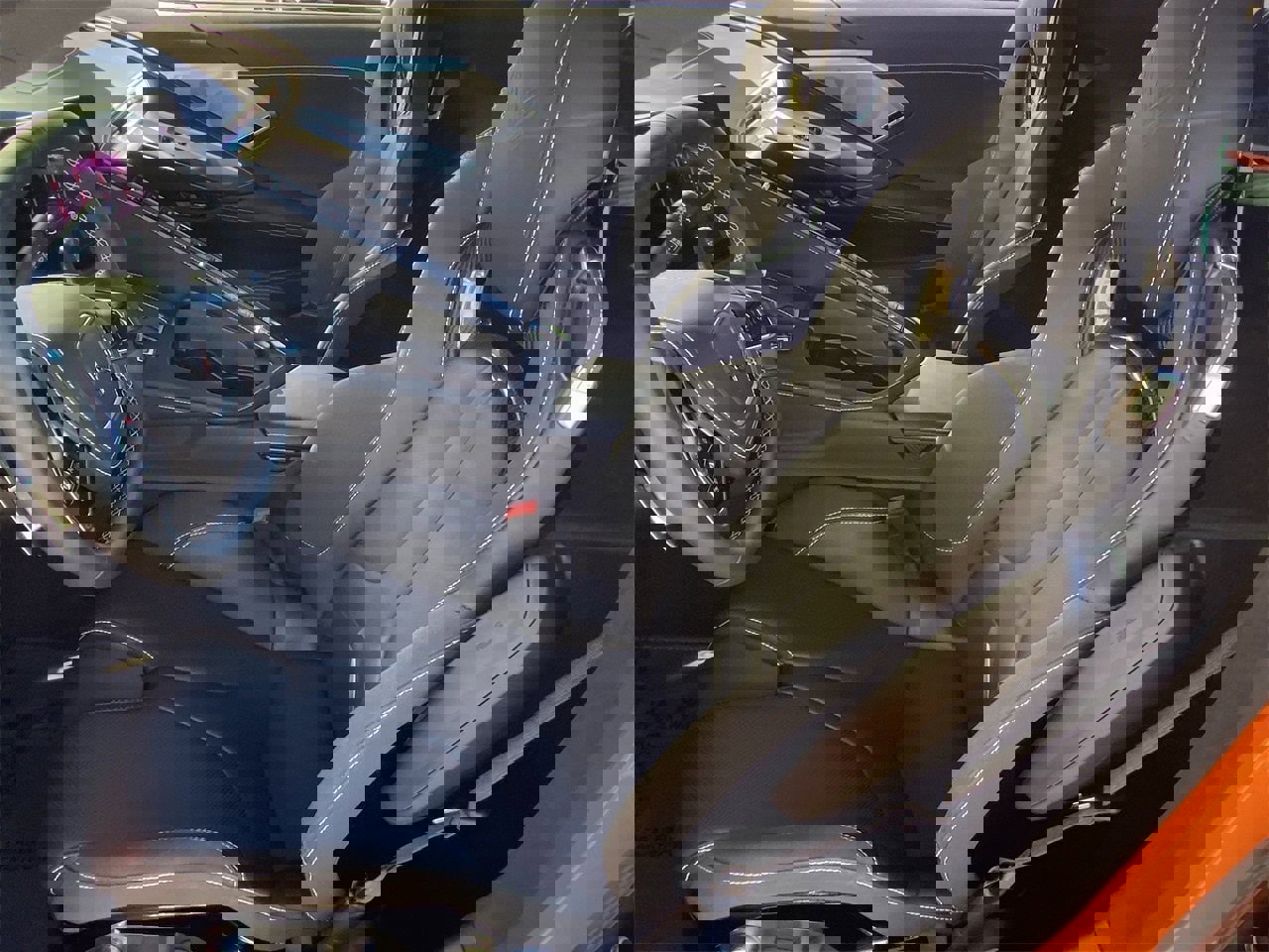 Used 2024 Chevrolet Corvette Stingray Premium Cpe w/ Z51 Performance Package image 17