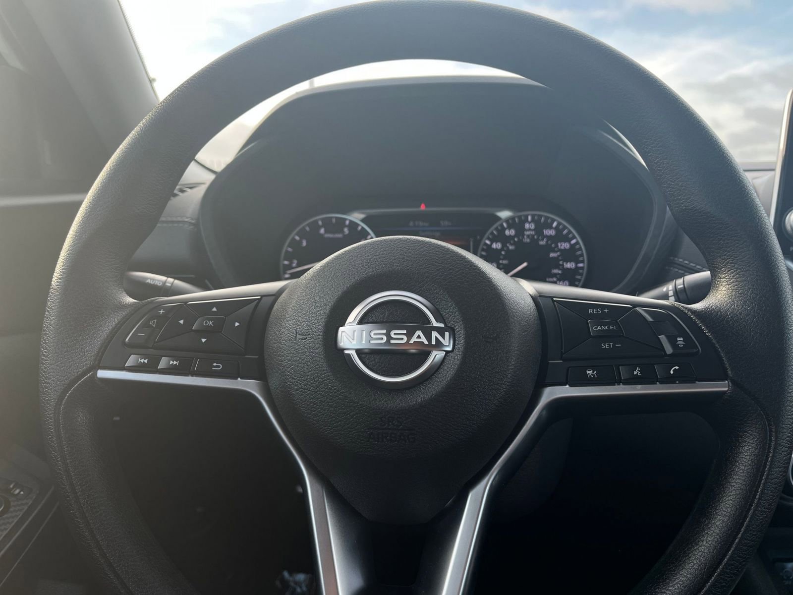 Used 2025 Nissan Sentra SV FWD image 28