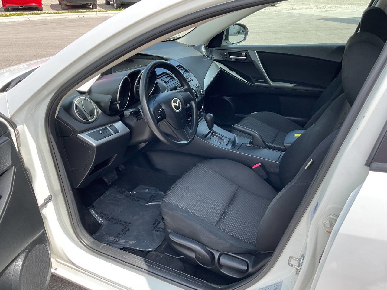 Used 2012 MAZDA MAZDA3 i Sport FWD image 14