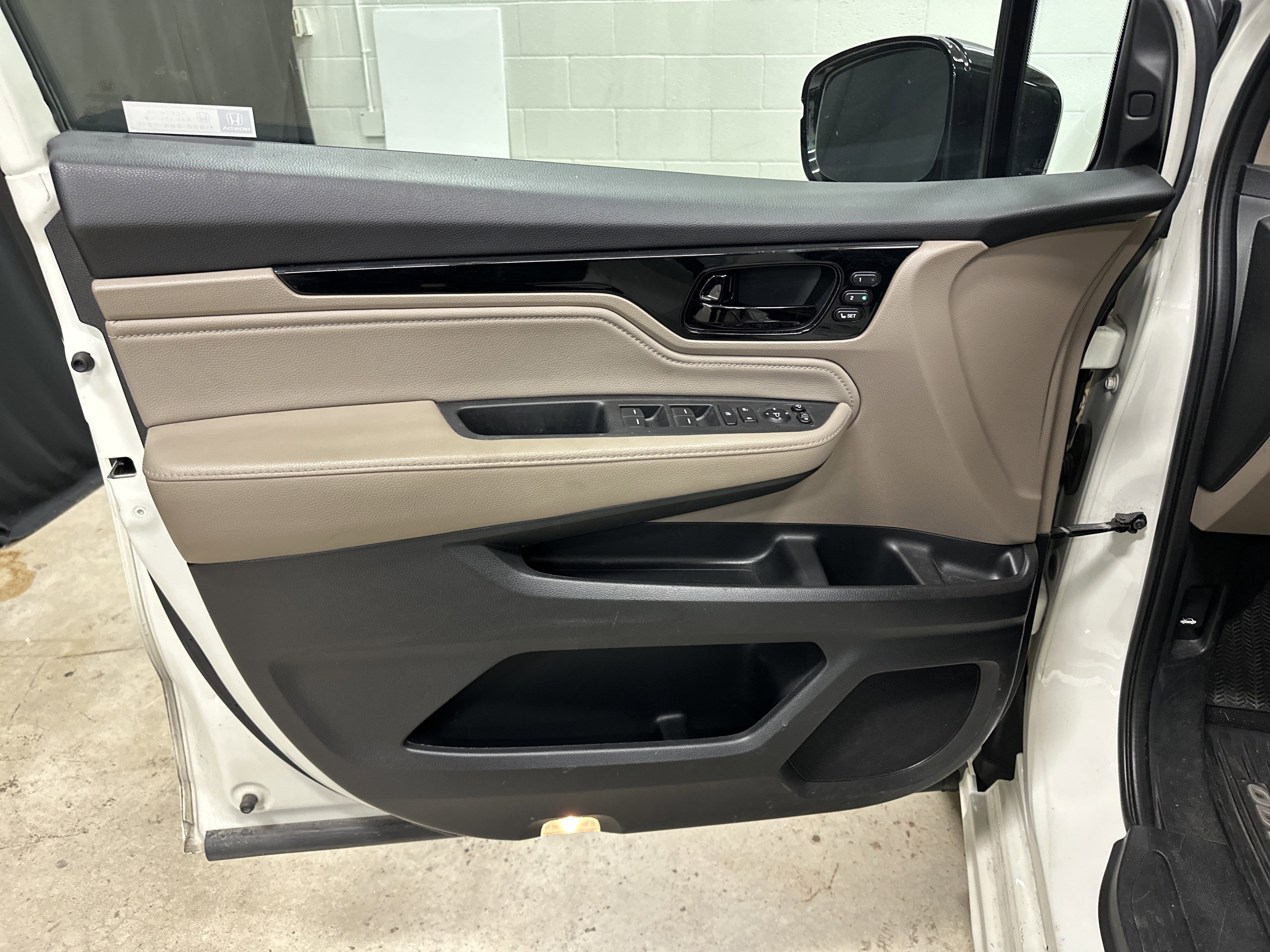 Used 2019 Honda Odyssey Elite image 19