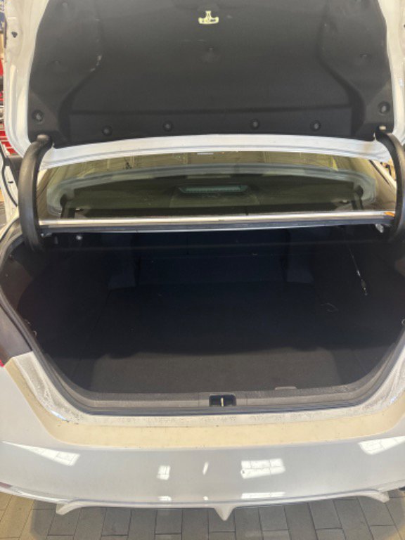 Used 2018 Toyota Camry SE image 13