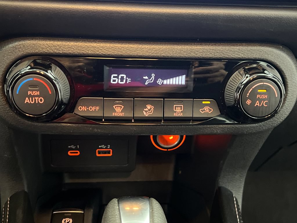 Used 2024 Nissan Kicks SR FWD image 44