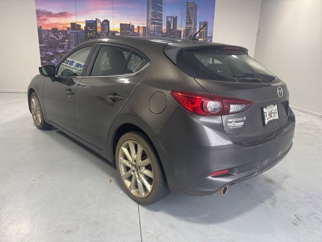 Used 2017 MAZDA MAZDA3 Touring image 9