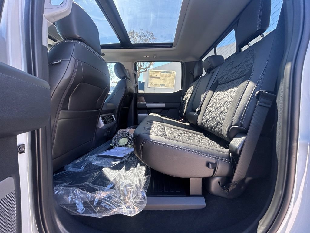 New 2026 Ford F250 Lariat w/ Black Appearance Package AWD/4WD image 39