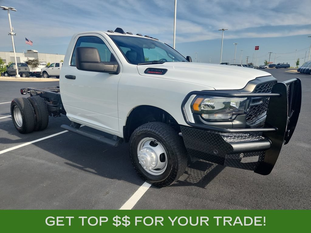 Used 2023 RAM 3500 Tradesman AWD/4WD image 2