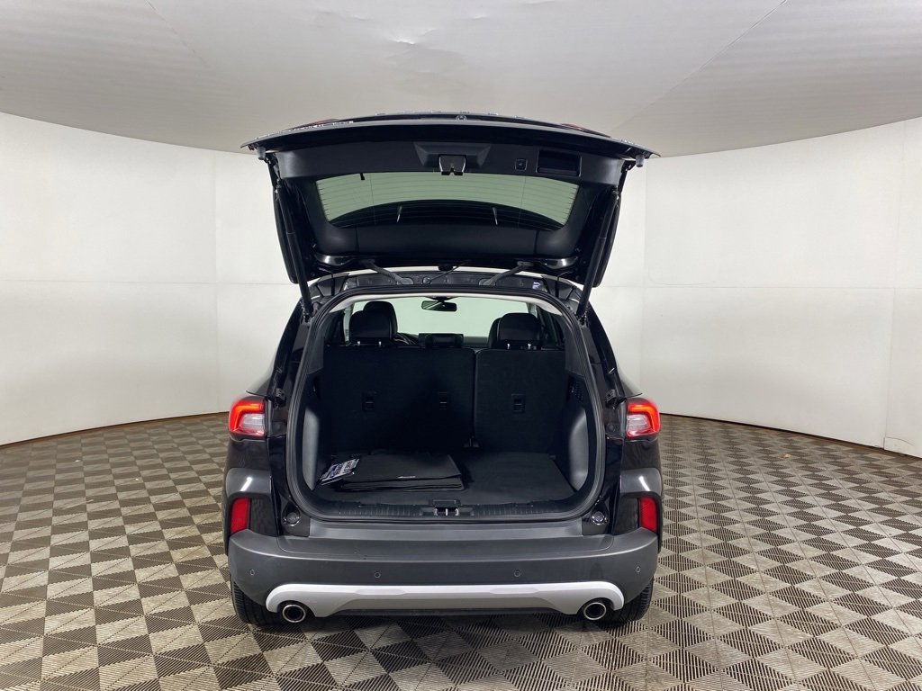 Used 2024 Ford Escape Platinum image 18