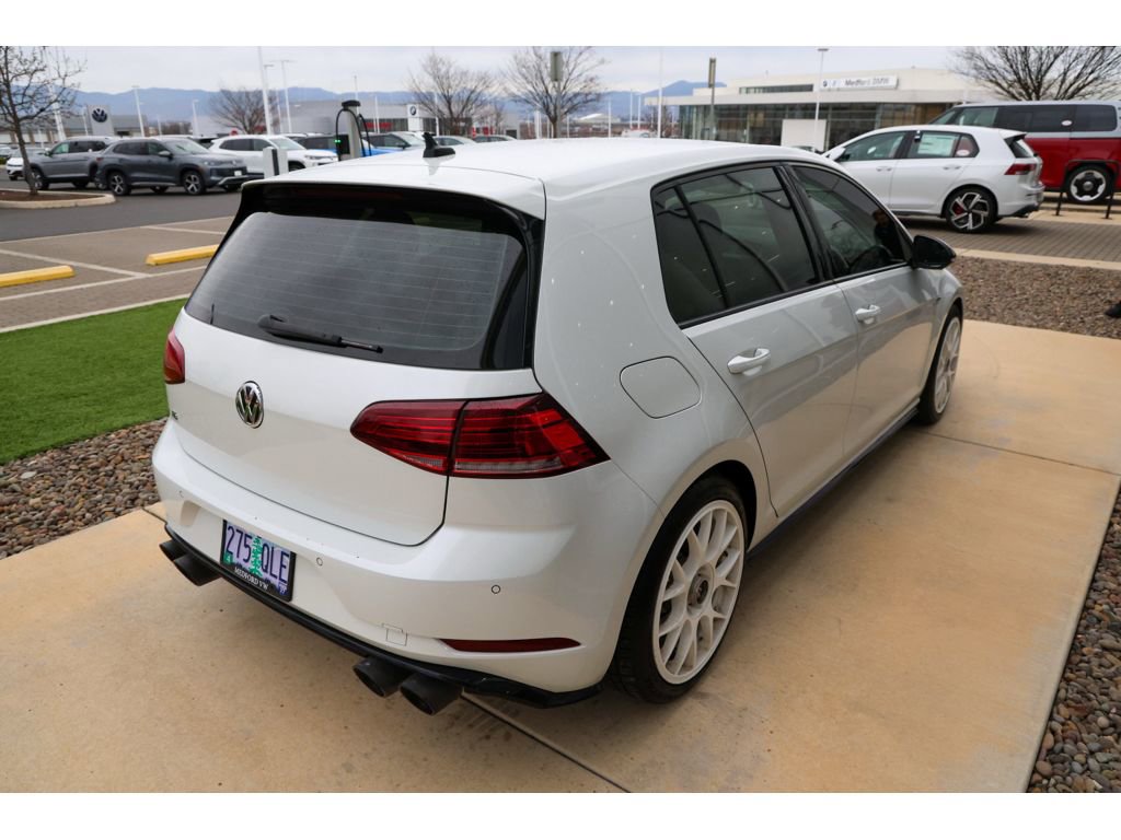 Used 2019 Volkswagen Golf R 4-Door image 5