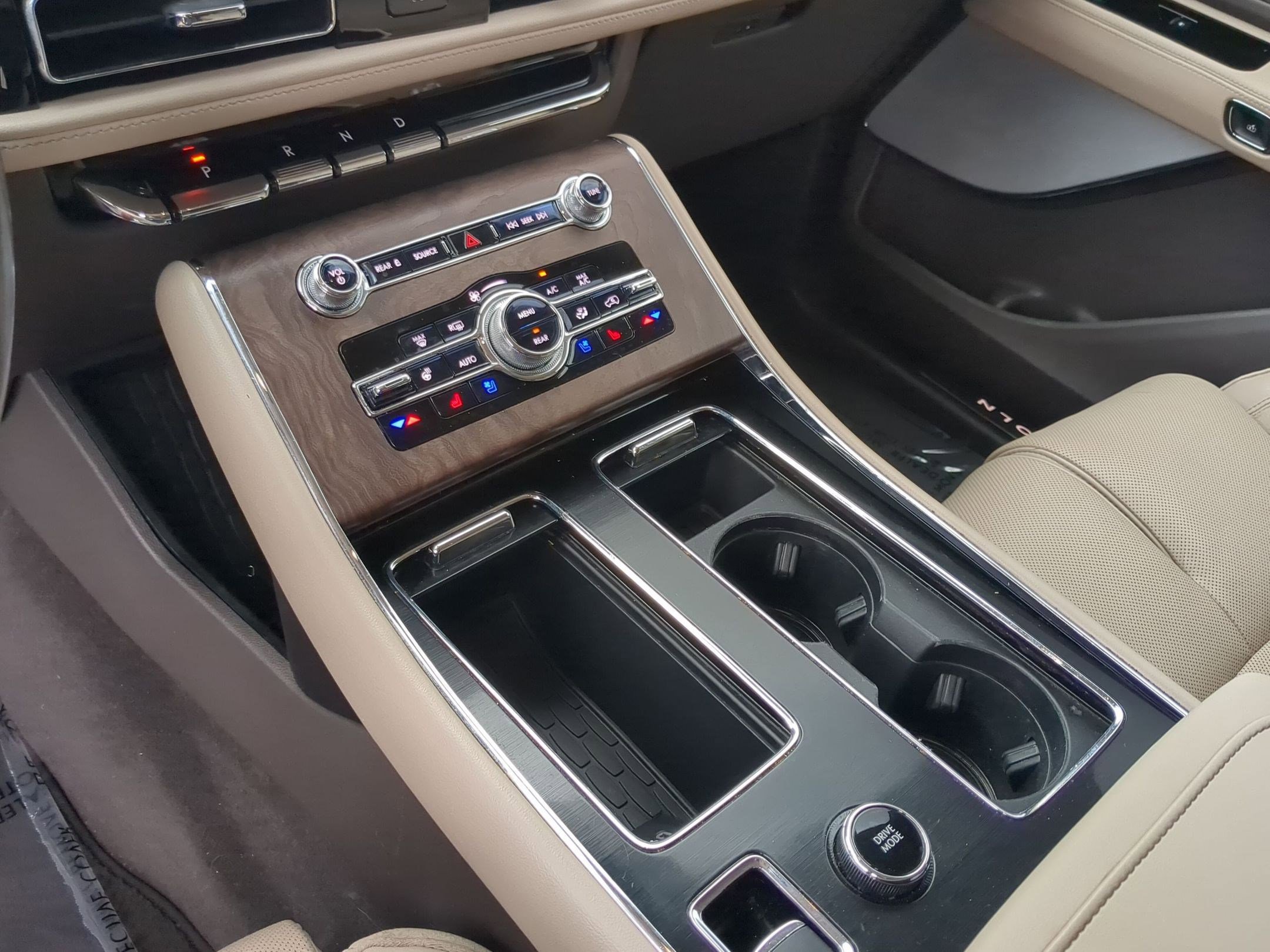 Used 2023 Lincoln Aviator Reserve w/ Equipment Group 201A AWD/4WD image 20