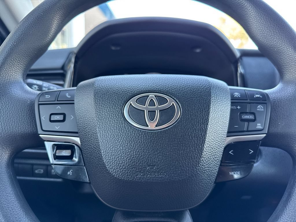 Used 2025 Toyota Camry LE FWD image 24