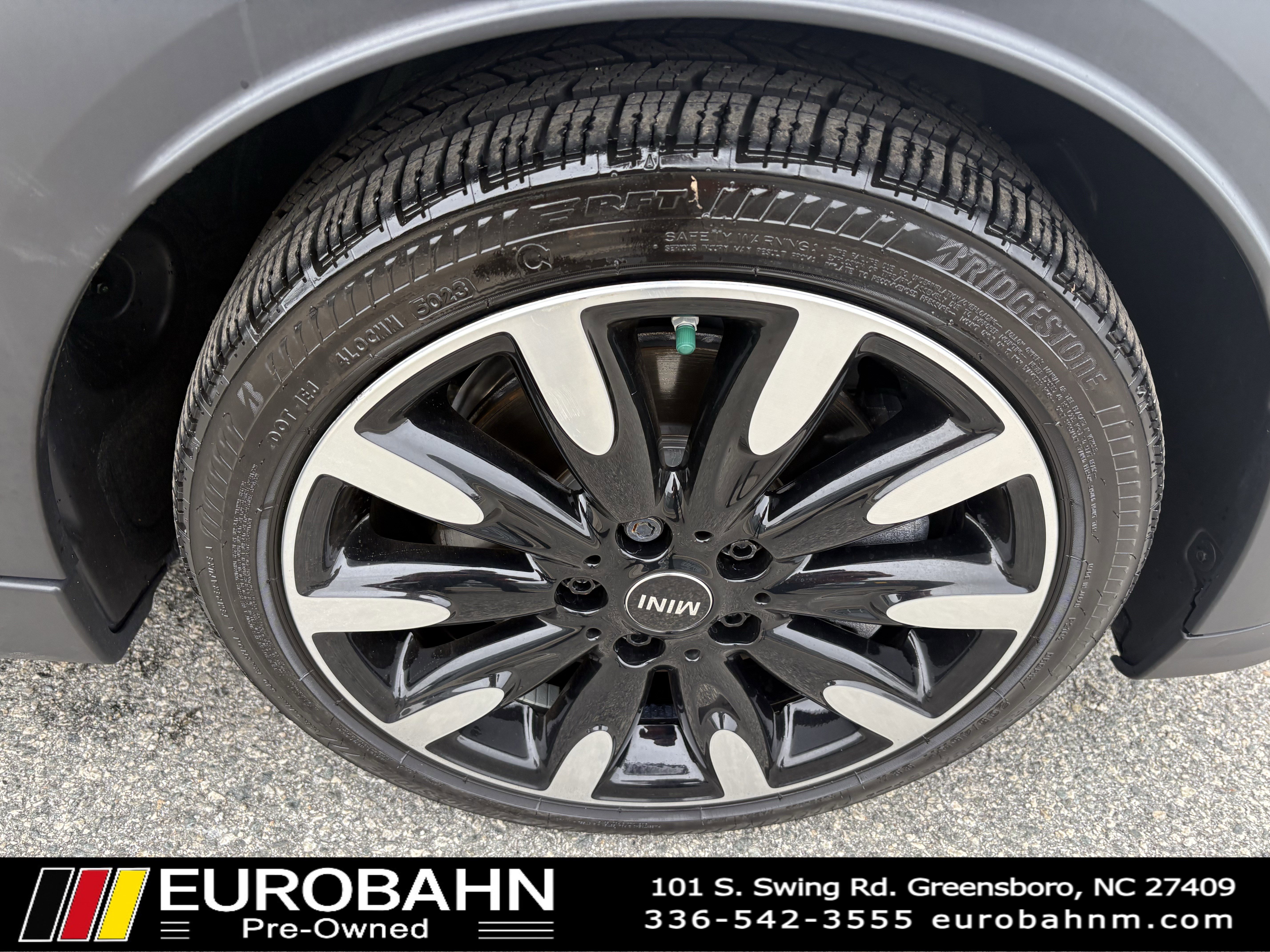 Used 2022 MINI Cooper S w/ Signature Upholstery Package image 30