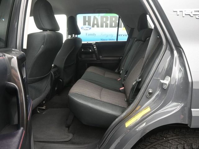 Used 2024 Toyota 4Runner TRD Off-Road image 9